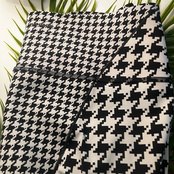 💜 Ivy Park x Adidas BRA ONLY black white houndstooth bra 2x - Picture 8 of 9